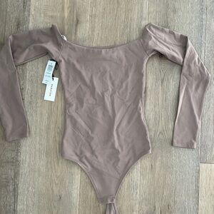 Aritzia body suit size xxs new with tags